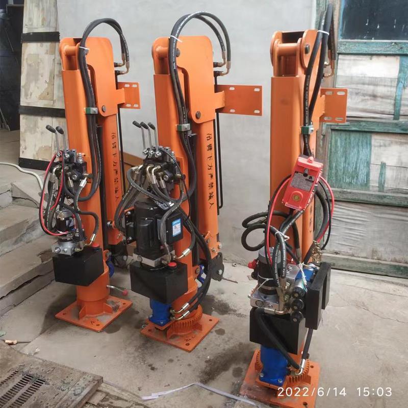 莺歌区重汽蓝牌随车吊 3.2吨 国六动力强 液压驱动 农用自卸起重机